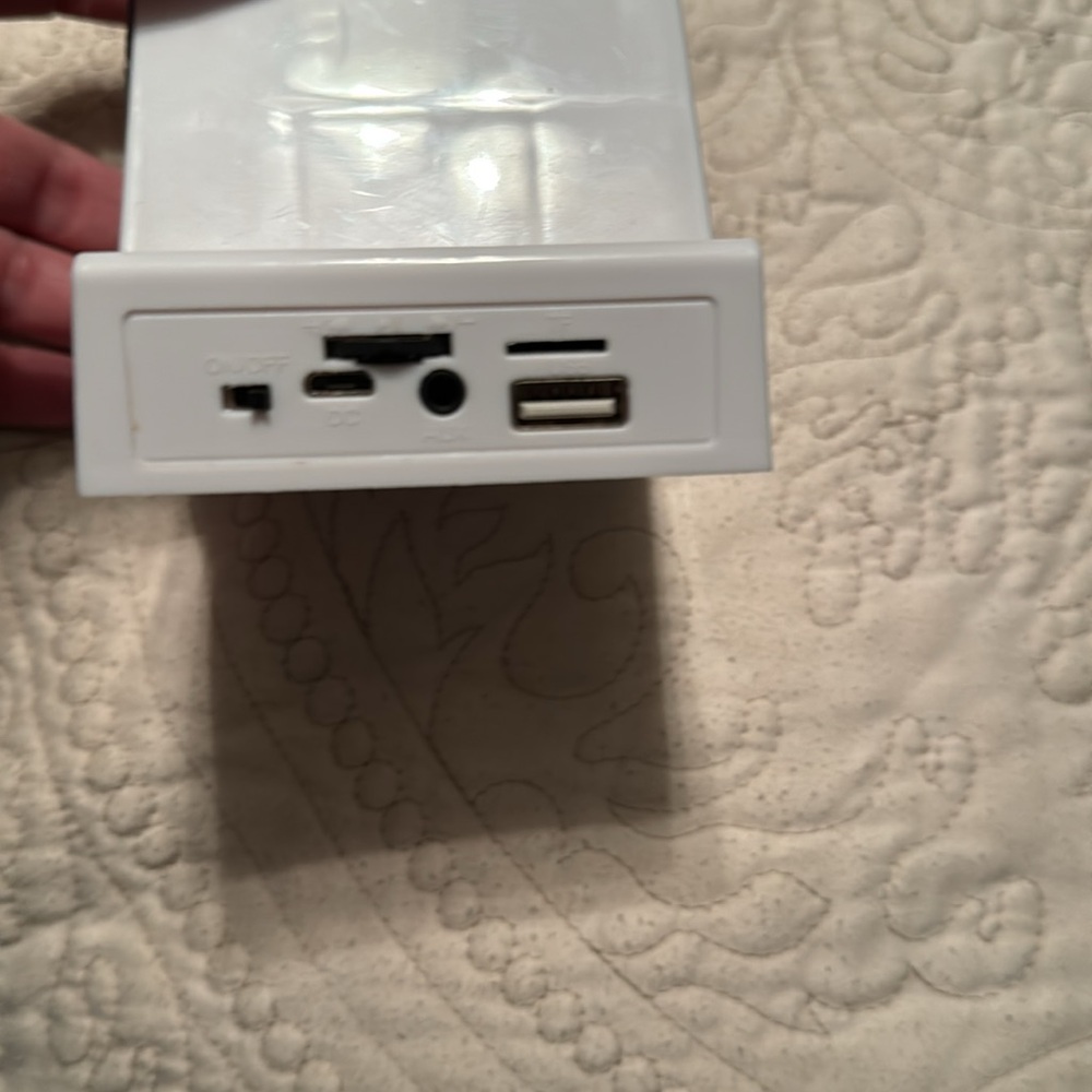 Wireless speaker - Picture 3 of 5